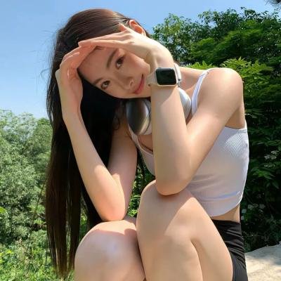 三女性